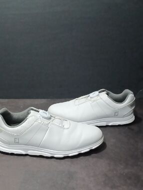 FootJoy White and Gray Junior Golf Sneakers with BOA Dial Sz6 Pre-owned